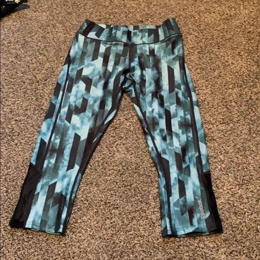 Knee length women’s leggings